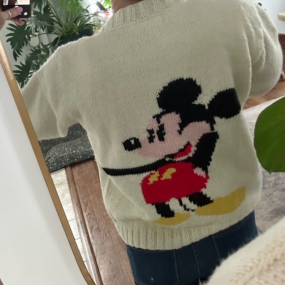 Vintage hand knit Mickey Mouse Minnie Mouse cream 70s sweater: Rare - Picture 3 of 13